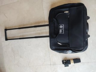 Maletín para portatil con ruedas