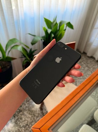 iPhone 8 Plus 64GB Negro Espacial