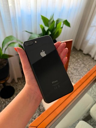 iPhone 8 Plus 64GB Negro Espacial