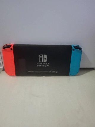Nintendo Switch con accesorios