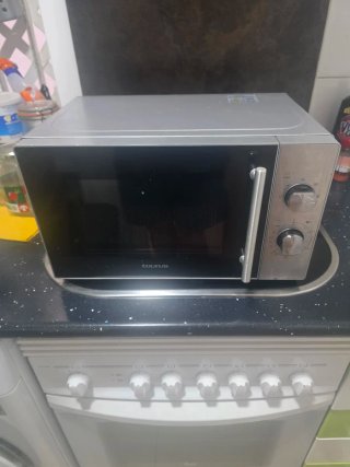 Microondas Taurus Plata