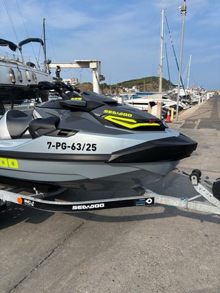 Sea-Doo RXT-X RS 325