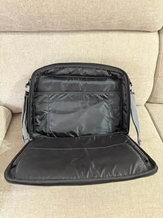 Maletín Oakley para portátil 17” Original