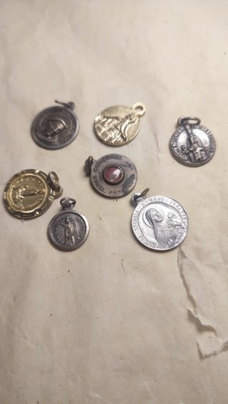 Lote medallas antiguas religiosas