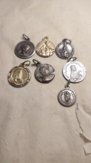 Lote medallas antiguas religiosas