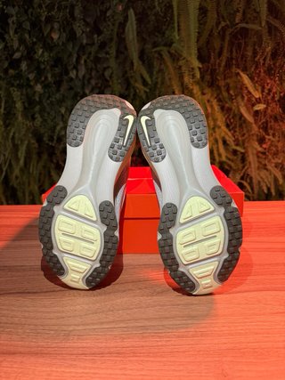 Nike Vomero 18