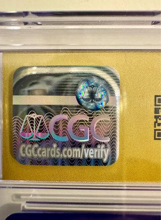 Carta Pikachu Legendary Clash CGC 10 Pristine
