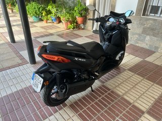 Yamaha XMAX 300 Iron Max