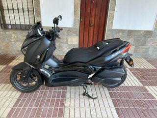 Yamaha XMAX 300 Iron Max