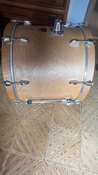 Bombo Yamaha Stage Custom 22” + Funda