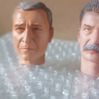 Cabezas 1/6 Políticos