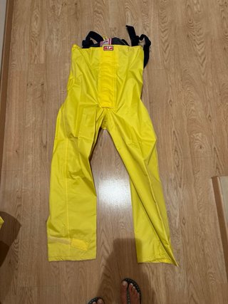 Chaquetas y pantalones impermeables Slam amarillas