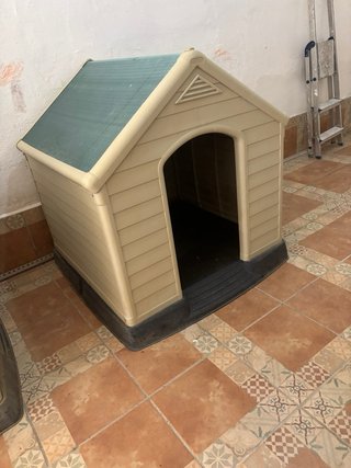 Caseta para perro de plástico