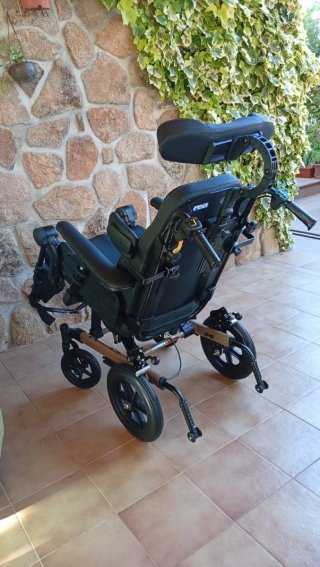 Silla de ruedas REA CLEMATIC PRO