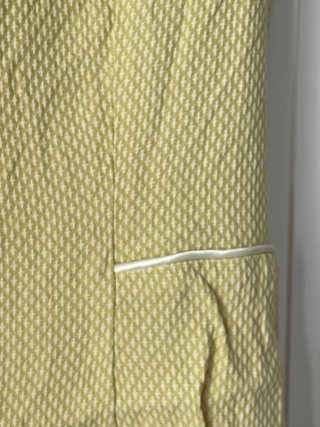 Vestido amarillo sin etiqueta