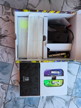 Nintendo Switch OLED Edizione Splatoon 3