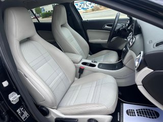 Mercedes-Benz GLA 200 URBAN