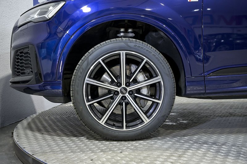 Audi Q7 2022, foto 14