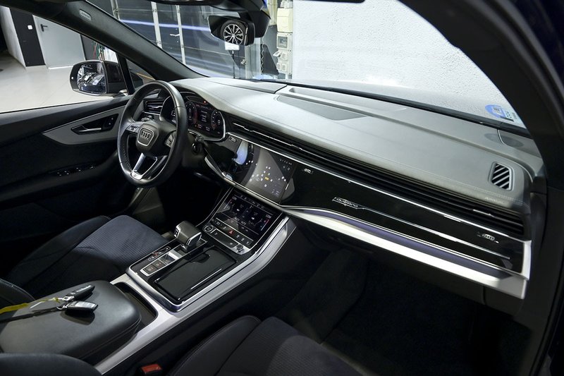 Audi Q7 2022, foto 32