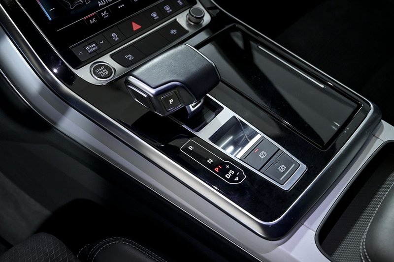 Audi Q7 2022, foto 34