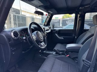Jeep Wrangler Rubicon  2012
