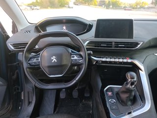 Peugeot 3008 2022 1.5hdi