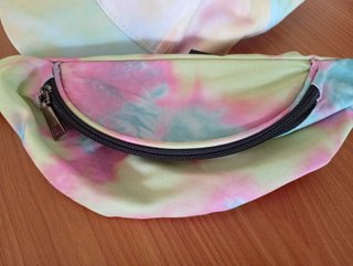 Gorra y Riñonera Tie-Dye