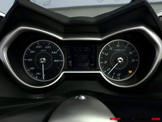 YAMAHA X-MAX 300 -APTA A2-