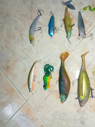 Lote señuelos pesca depredadores