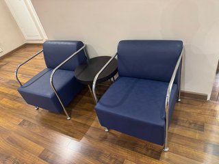 2 Sillones Azul + Mesa Auxiliar Negra