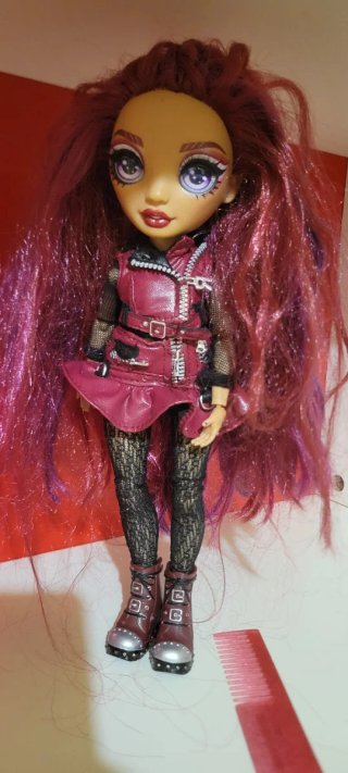 Muñeca Rainbow High