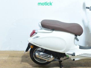 VESPA PRIMAVERA 50