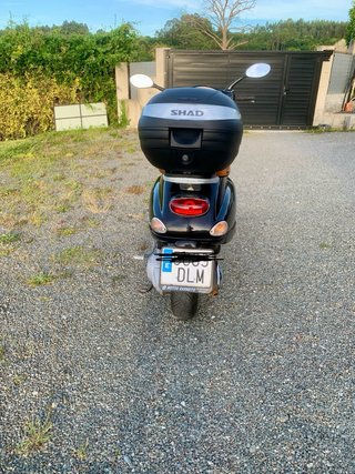 Vespa 125 ET4 Negra