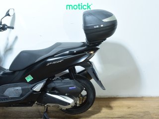 HONDA PCX 125 (TOP CASE)
