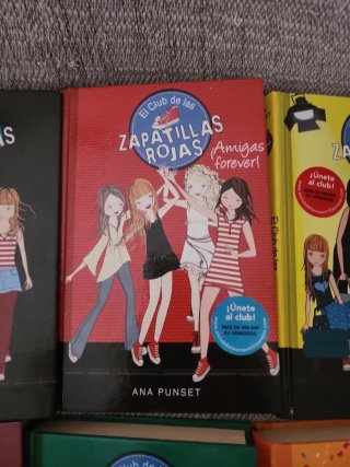 Libros zapatillas rojas