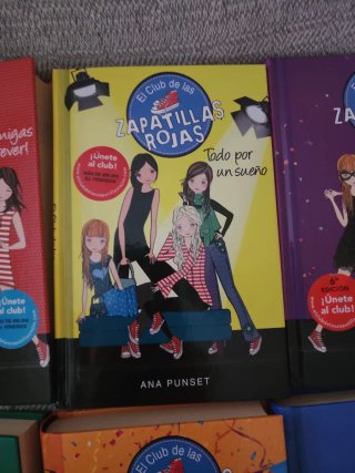 Libros zapatillas rojas