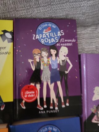 Libros zapatillas rojas