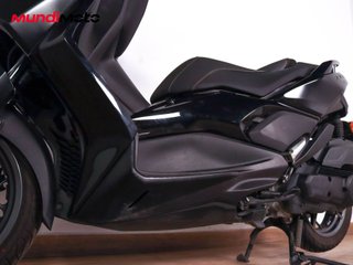 YAMAHA X-MAX 125