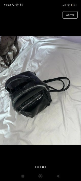 Mochila charol negra