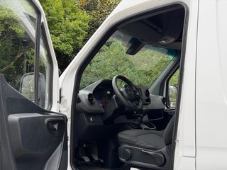 Mercedes Sprinter Manual Larga 7 Metros L3H2 2023