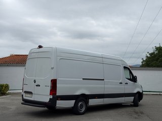 Mercedes Sprinter Manual Larga 7 Metros L3H2 2023