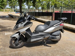 Kymco SuperDink 300i (sin ABS)