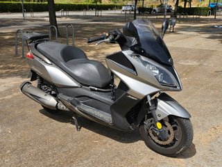 Kymco SuperDink 300i (sin ABS)