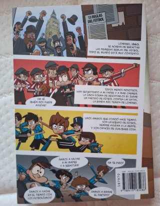 Libro LOS FUTBOLISIMOS Los forasteros del tiempo