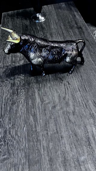 Figura Toro Bronce Dorado y Marrón