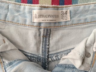 Pantalón corto vaquero. Talla 34. Stradivarius.