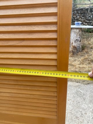 Biombo de madera con ruedas