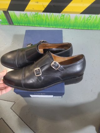Zapatos Yanko Doble Hebilla plateada T42