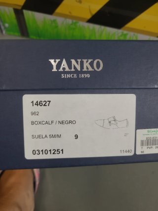 Zapatos Yanko Doble Hebilla plateada T42