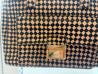 Bolso Bimba y Lola Beige y Negro